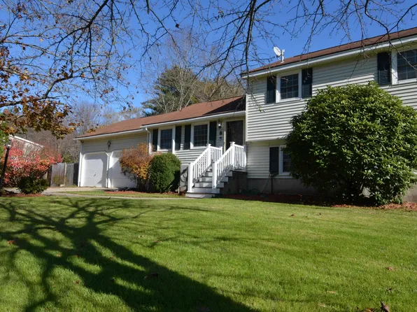 8 Clay Street, Merrimack, NH 03054