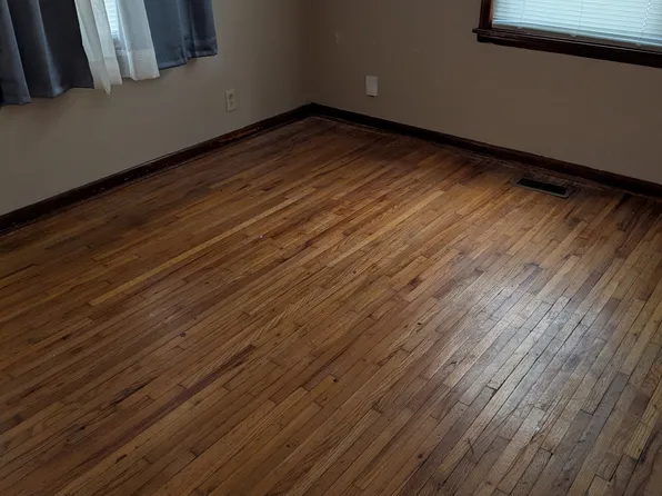 2527 S Laura Ave, Wichita, KS 67216