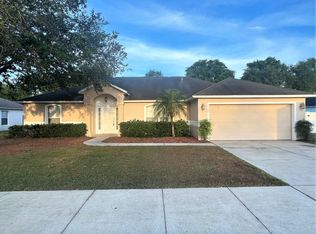 1147 Stratton Ave, Groveland, FL 34736