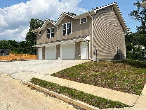 286 Keswick Dr #100 Photo 1