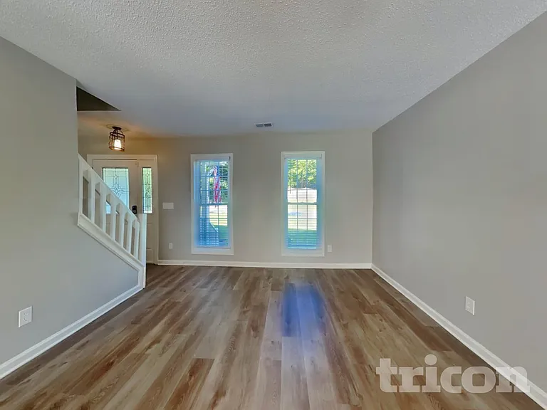 5708 Green Apple Dr — Photo 3