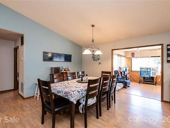 5th image of 5234 Stephen Ln