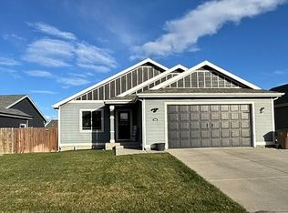 5805 Glock Ave, Gillette, WY 82718
