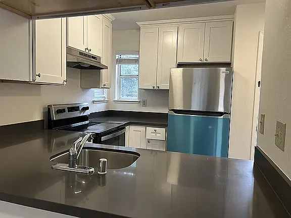 463 Coffield Ave #8 — Photo 13