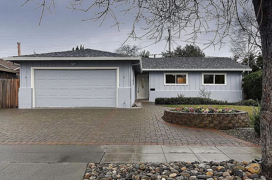 1st image of 6391 Farm Hill Way