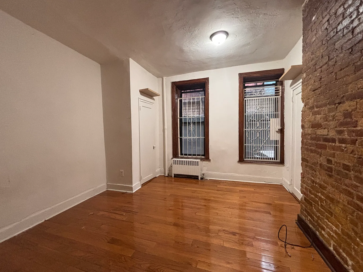 115 Essex St — Photo 4