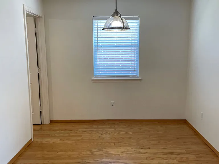 1109 Liberty Ave — Photo 6