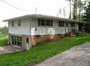 7756 Country Club Rd, Athens, OH 45701