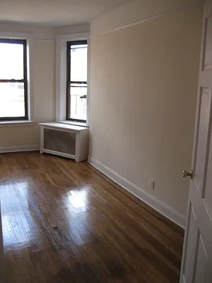 Rented by Mall Properties, Inc. | media 15