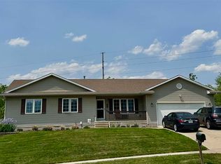 2436 N Ridge Dr, Coralville, IA 52241