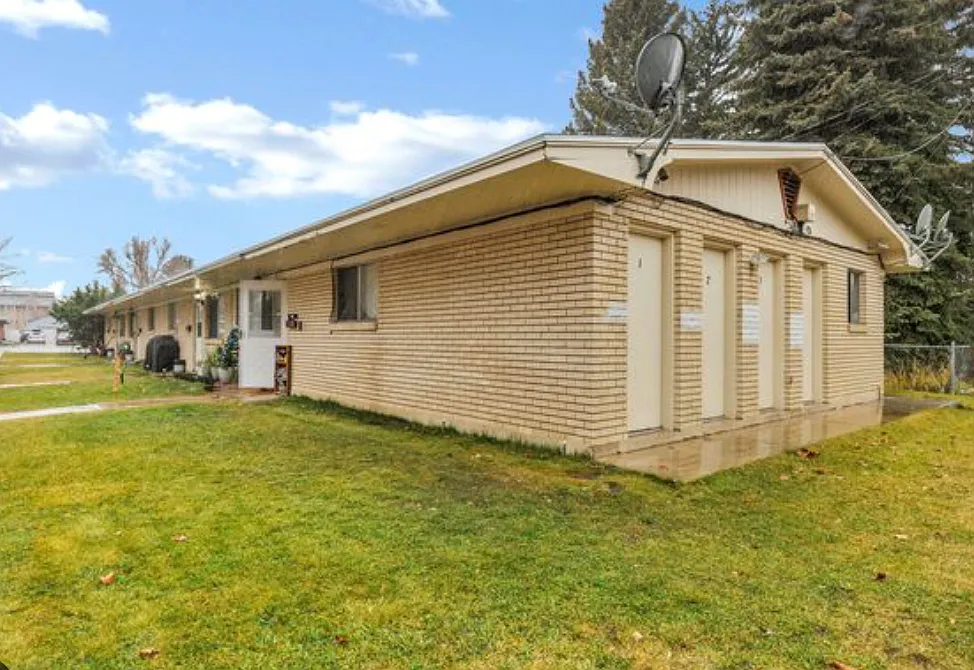 2 bed, 800 sqft, $1,000 — Photo 4