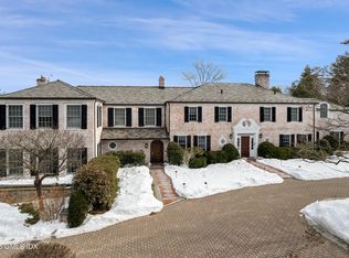 19 Hawkwood Ln, Greenwich, CT 06830