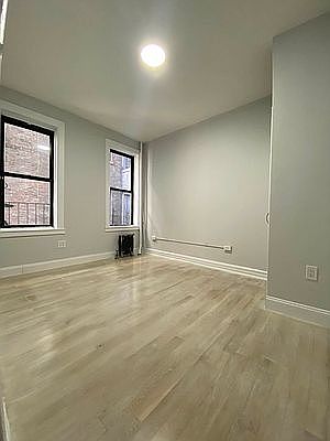3rd image of 556 W 156th St APT 3