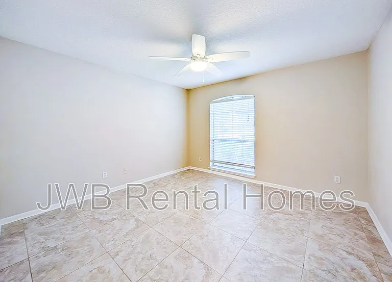 1672 Blue Heron Ln — Photo 10