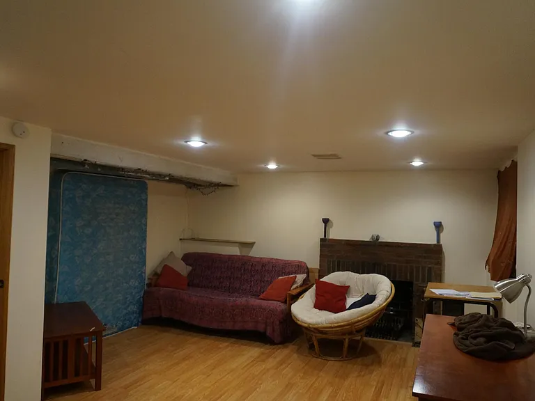 64 Elmwood Ave — Photo 8