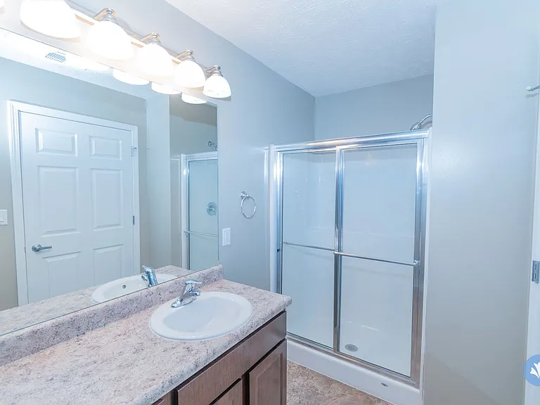 3020 S 72nd St — Photo 30