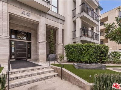 441 S Barrington Ave Unit 209, Los Angeles, CA, 90049