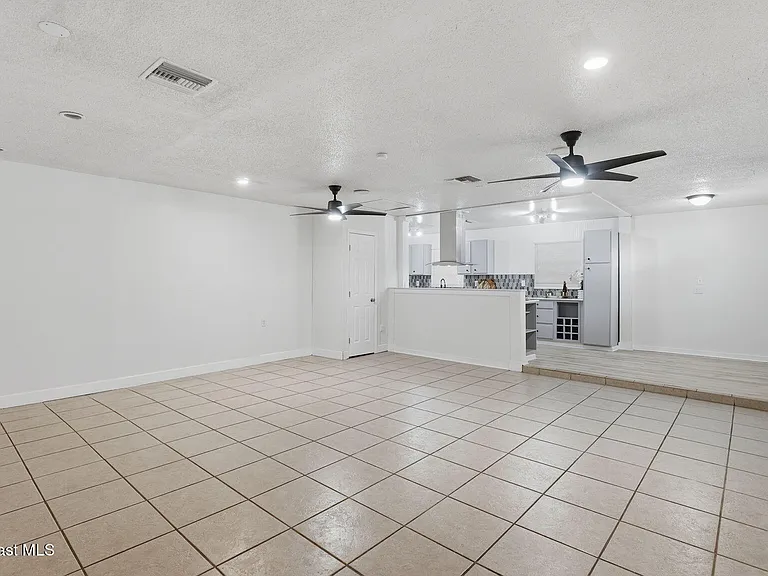 5950 Ackard Ave — Photo 21