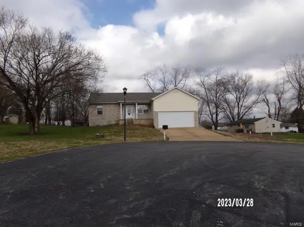 9601 Meadow Trl, Hillsboro, MO 63050