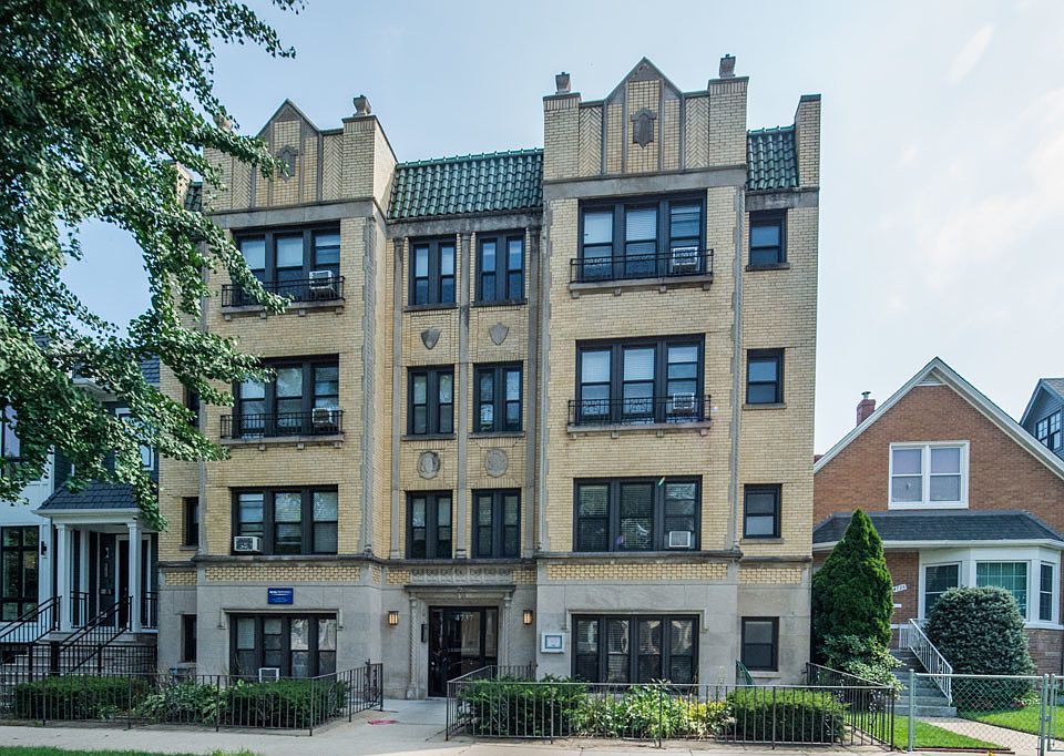 1st image of 4737 N Hermitage Ave #D604