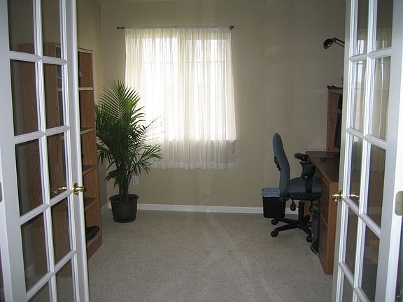 Den/Bedroom