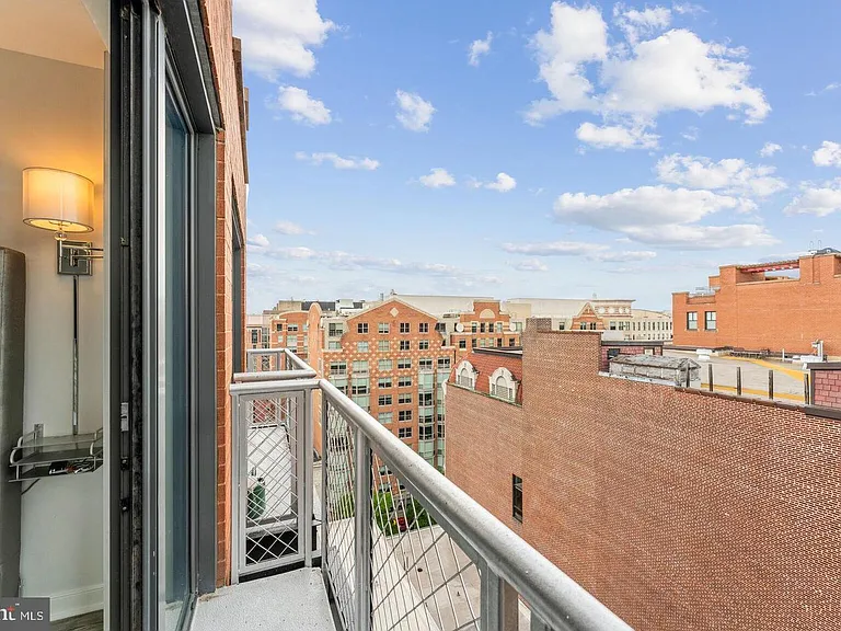 631 D St NW #1235 — Photo 2