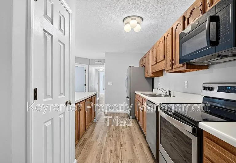 3701-7D Cotswold Ter — Photo 3