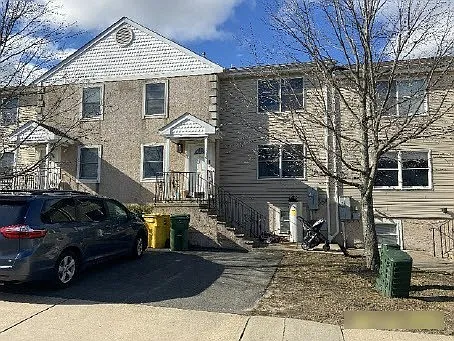 130 Ricky Ln photo 1