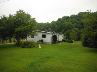 21935 Kings Row, Dubuque, IA 52001