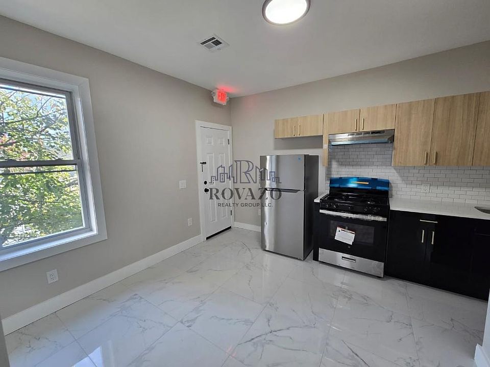 1st image of 190 Park St #6A