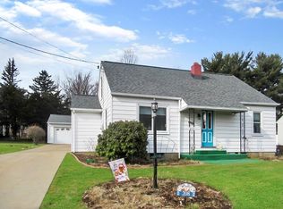 208 E Gore Rd, Erie, PA 16509