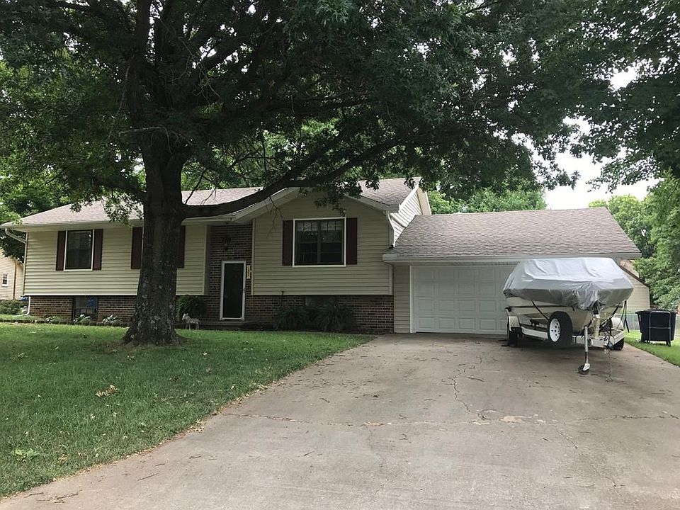 2nd image of 1804 Countryside Dr