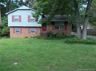 6632 Lynmont Dr, Charlotte, NC