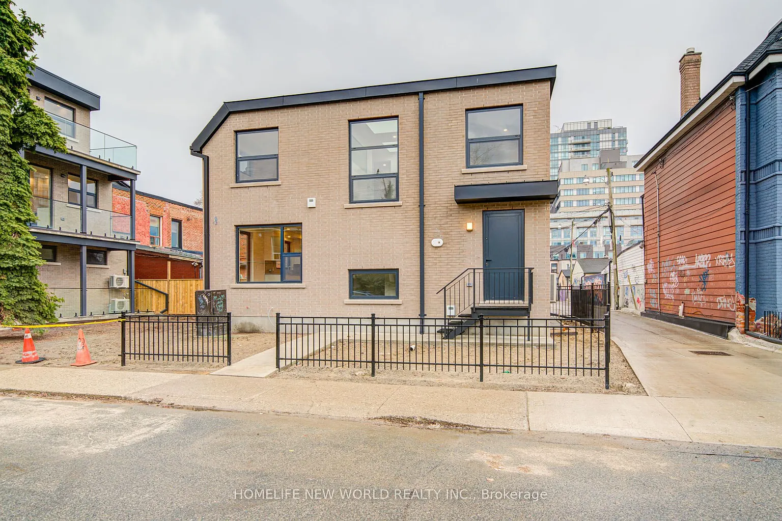 78 Gladstone Ave Unit 6 photo 1