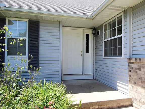 2nd image of 5421 N Hedgerow Ln