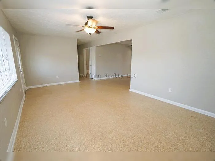 206 S Westshore Plz — Photo 4