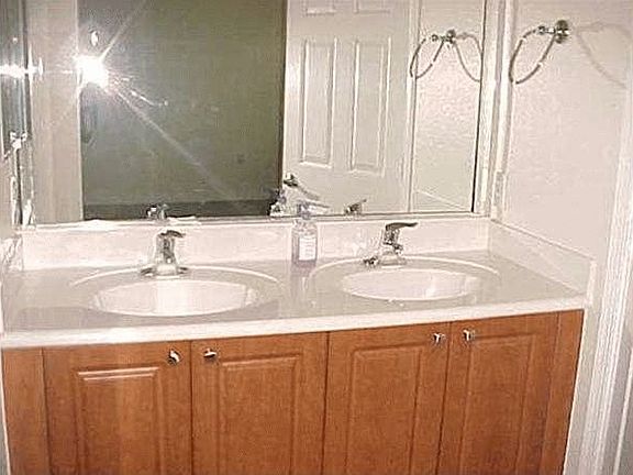 4th image of 6501 Hidden Cove Dr #61