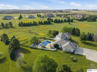 1119 Ponderosa Dr, Fremont, NE 68025