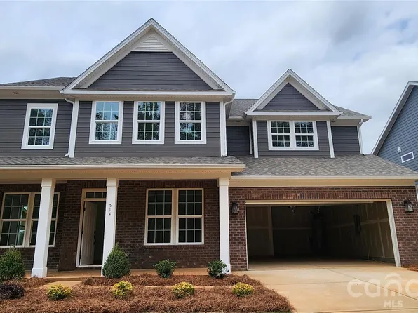 514 Cottage Garden Ln, Belmont, NC 28012