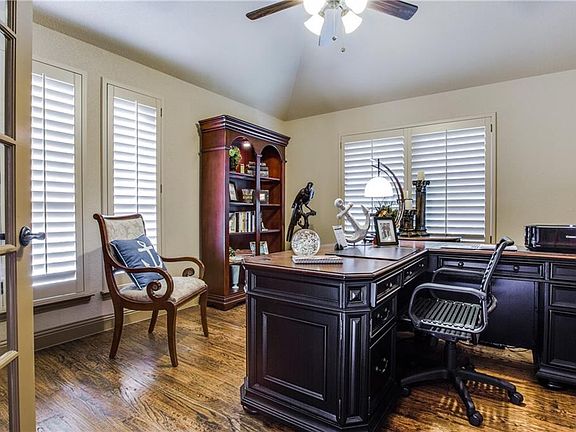 4th image of 4185 Stonebriar Trl
