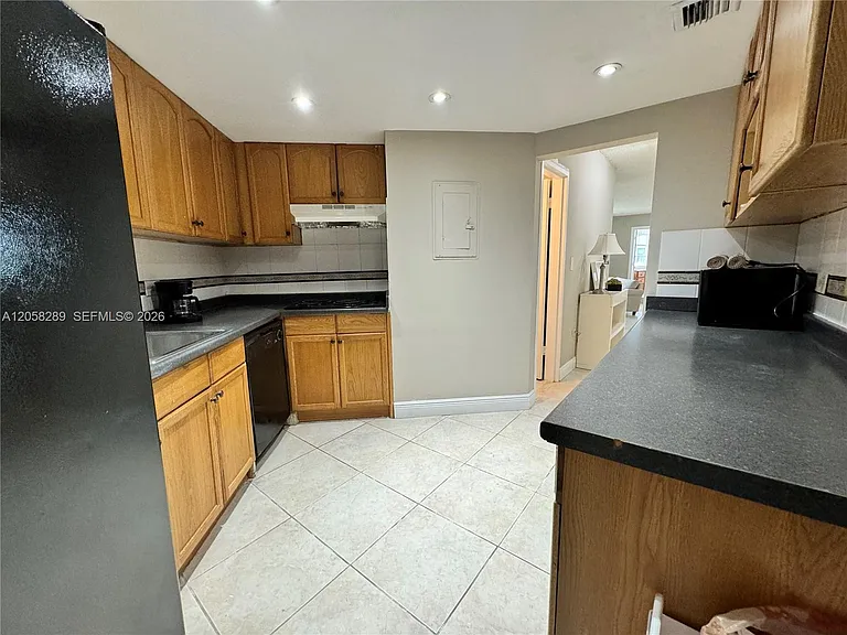 801 Brickell Bay Dr #465 — Photo 9