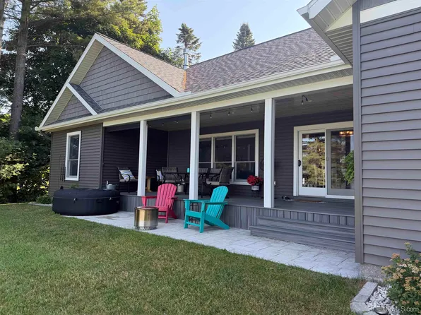 1031 County Road M Rd #135, Mc Millan, MI 49853