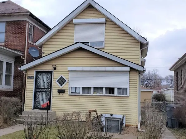 1365 Roosevelt Pl, Gary, IN 46404