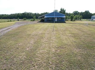 573 N 180th Rd, Bennington, KS 67422