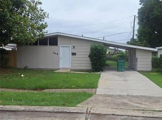 349 Cherry Blossom Ln, Gretna, LA 70056