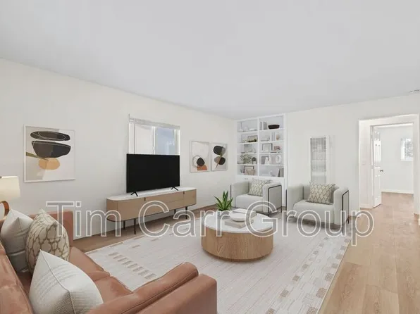 121 E Bay St APT D, Costa Mesa, CA 92627