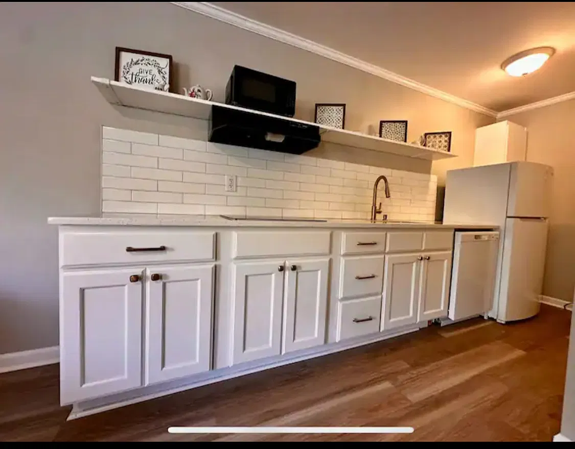 703 Lake Rd — Photo 2
