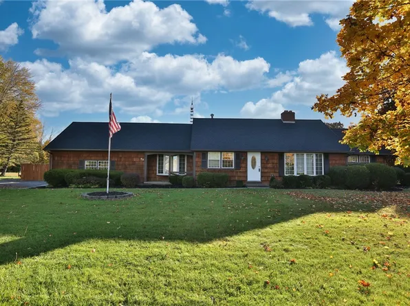 88 Butcher Rd, Hilton, NY 14468