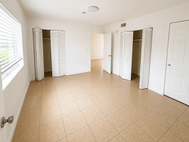 2519 Pierce St #10 — Photo 5