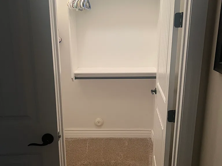 Walk in closet